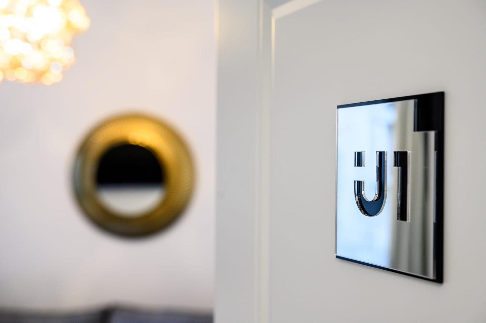 Urban Downtown Luxury Rooms And Suites Belgrado Kamer foto